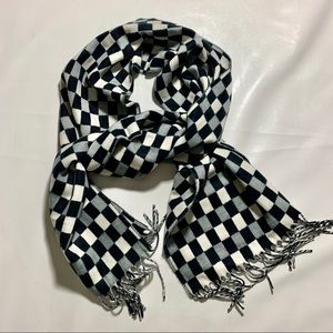Women’s  scarf cashmere touch gingham